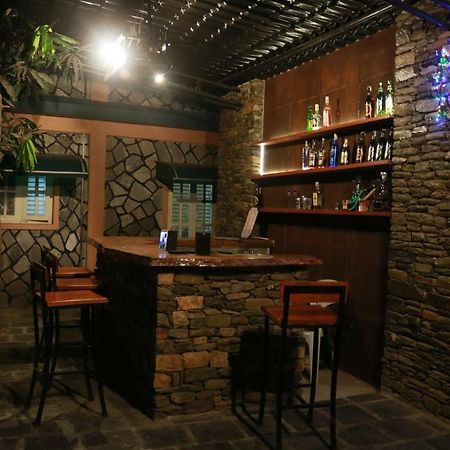 Hotel Nana Pokhara Extérieur photo