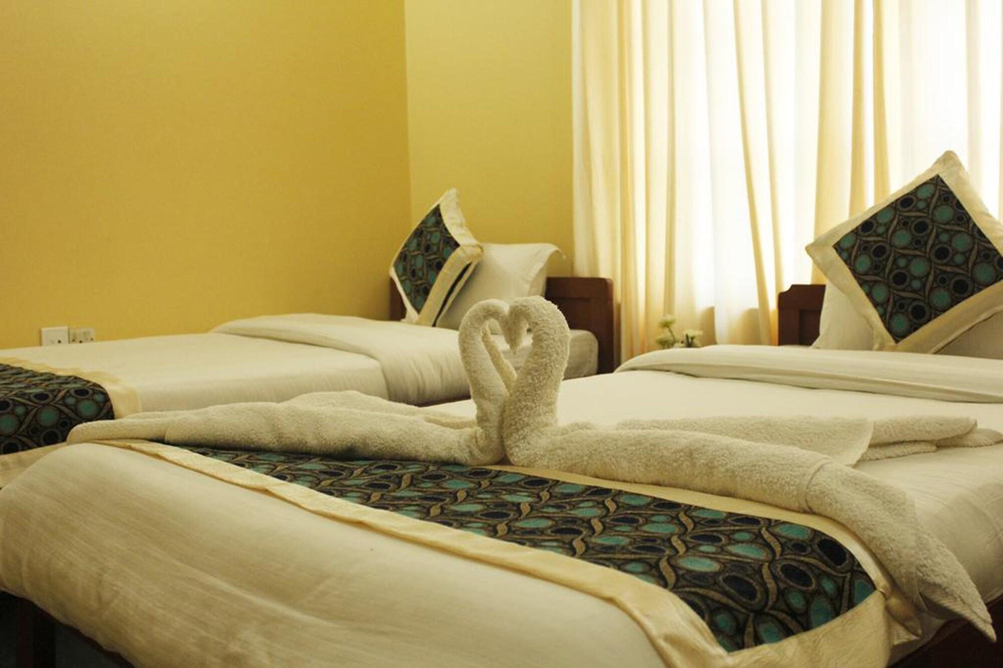 Hotel Nana Pokhara Extérieur photo