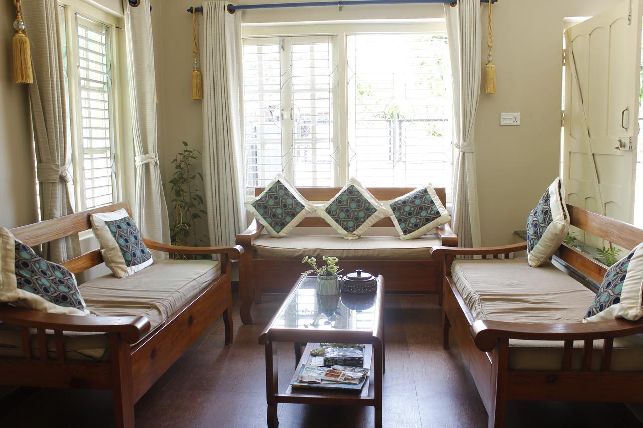Hotel Nana Pokhara Extérieur photo