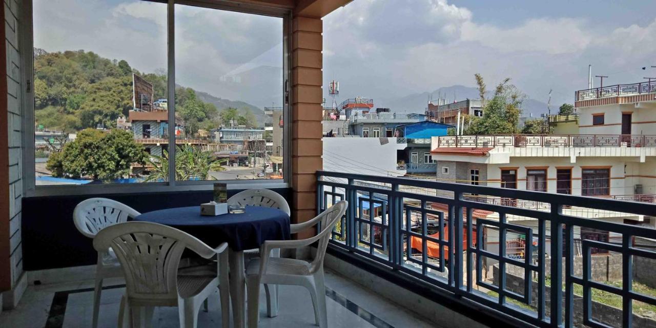Hotel Nana Pokhara Extérieur photo
